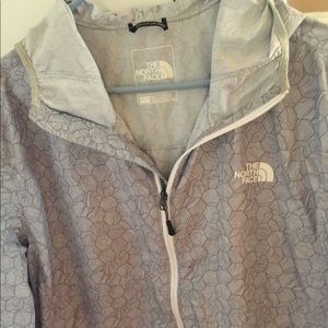 North face men's windbreaker